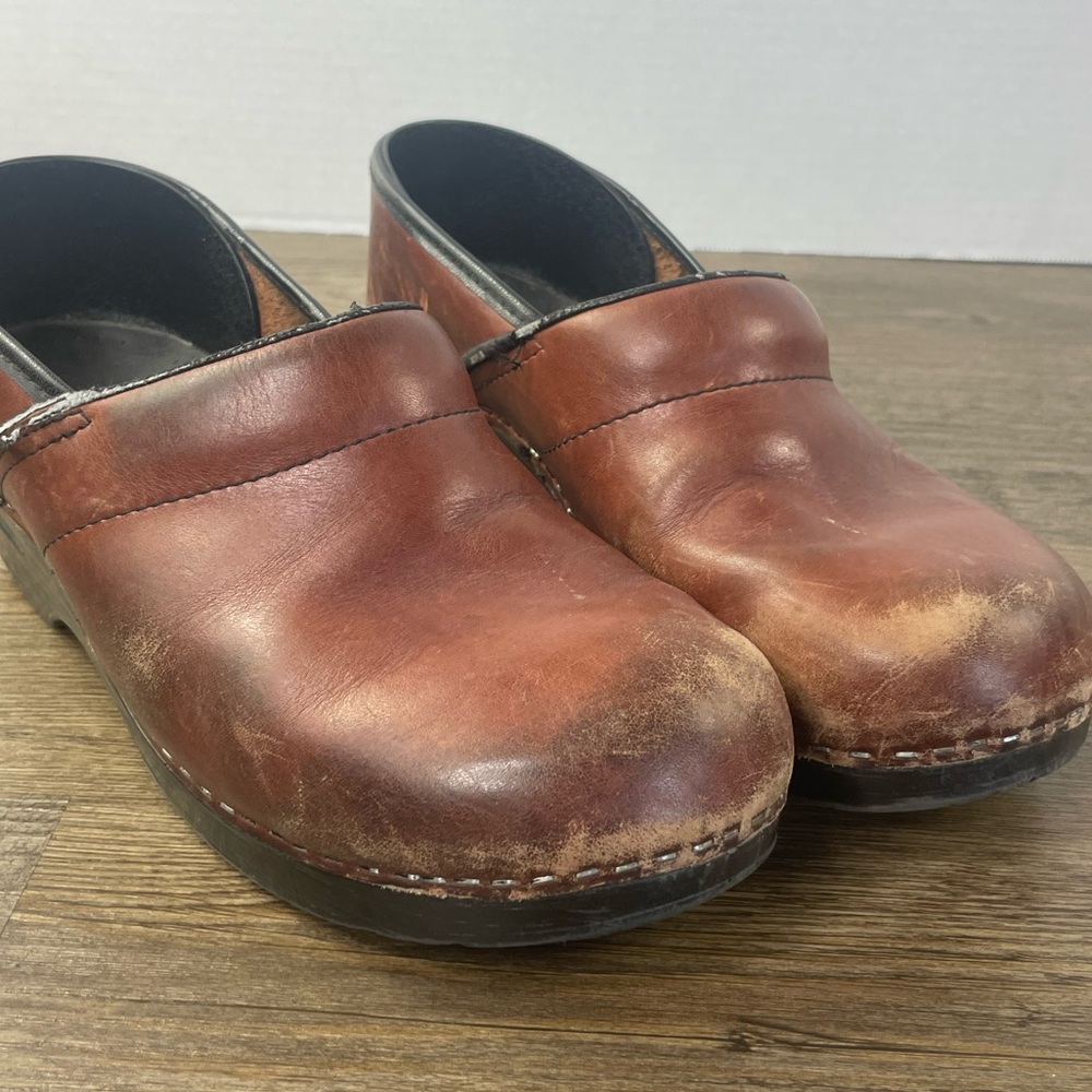 Dansko Women’s Professional Clogs, Brown, size 40 - Picture 2 of 6